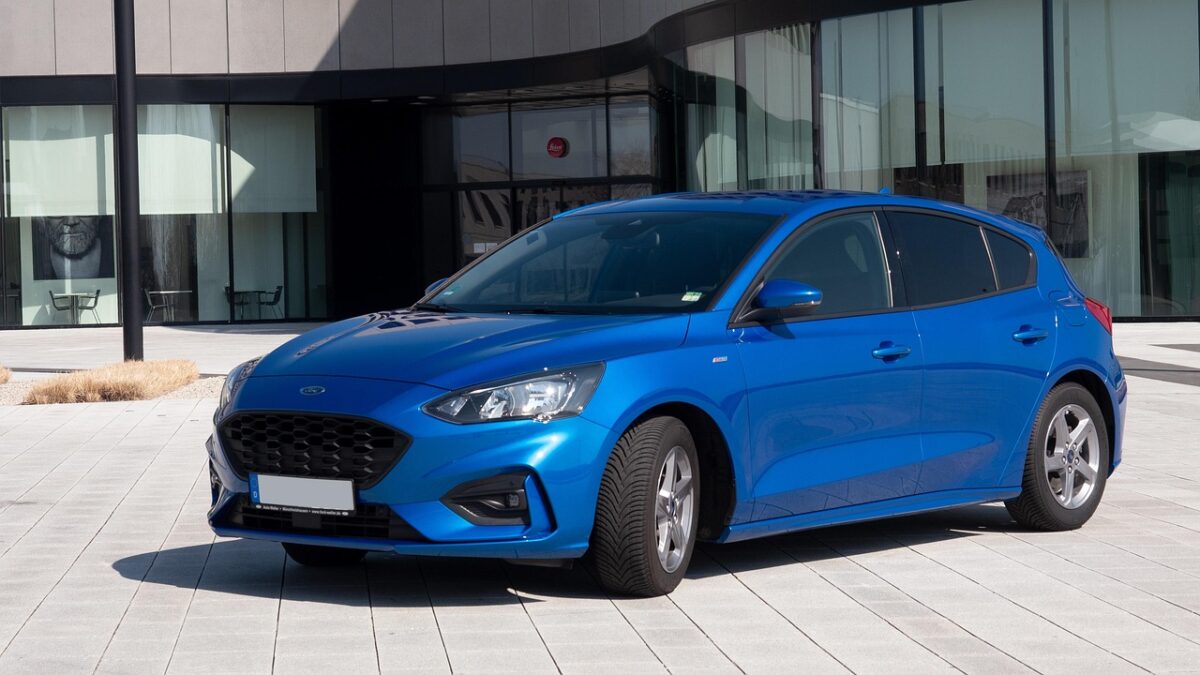 Ford renunță sedanuri