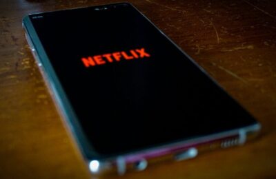 Matt Damon critică platformele de streaming: Atenția publicului, afectată de telefoane