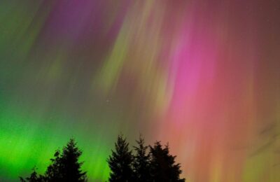Aurora boreală, vizibilă în România după o puternică furtună solară