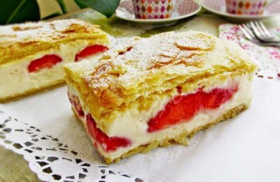 Dragobete dulce – Cremșnit cu căpșuni – Rețeta rapidă de 30 minute
