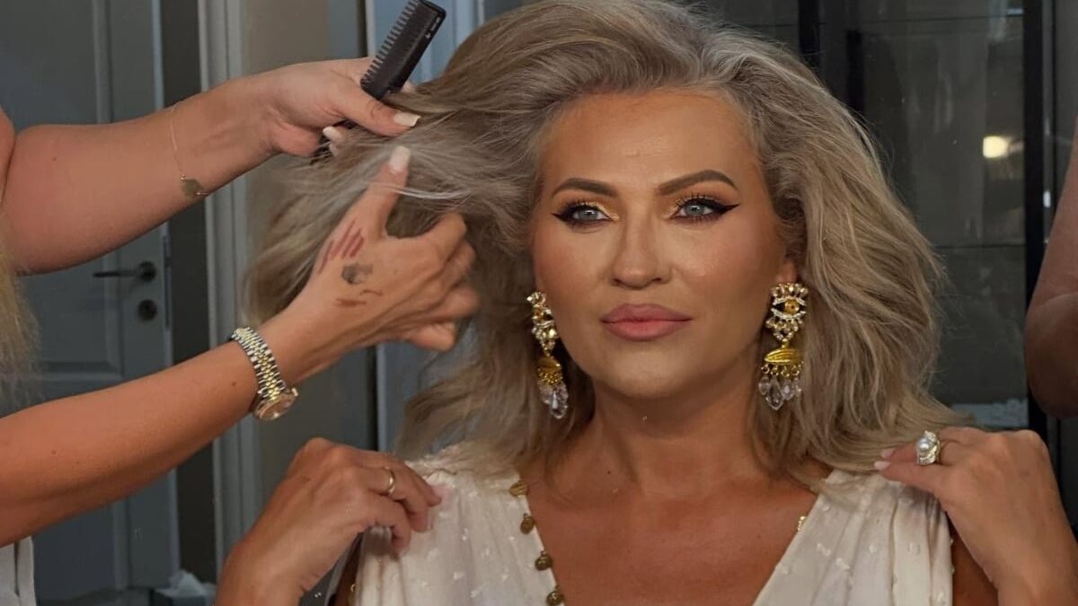 Acces Direct o are pe Alina Petre prezentatoare pentru două luni