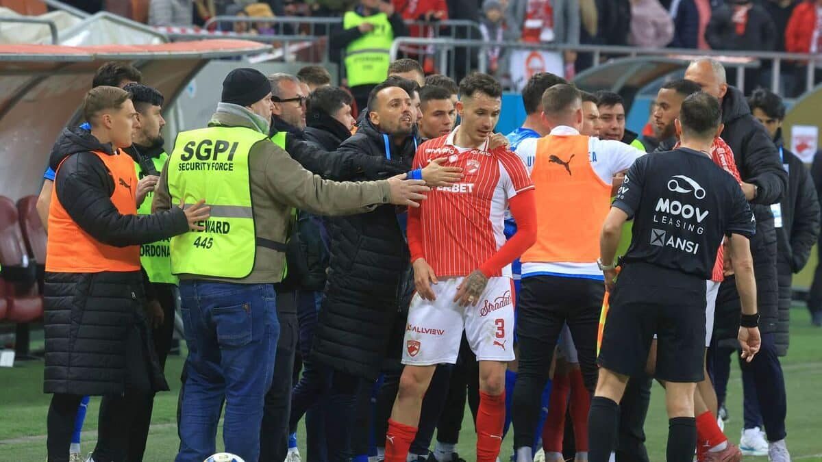 Dinamo încasează a 5-a înfrângere la rând și atrage critici dure de la legende