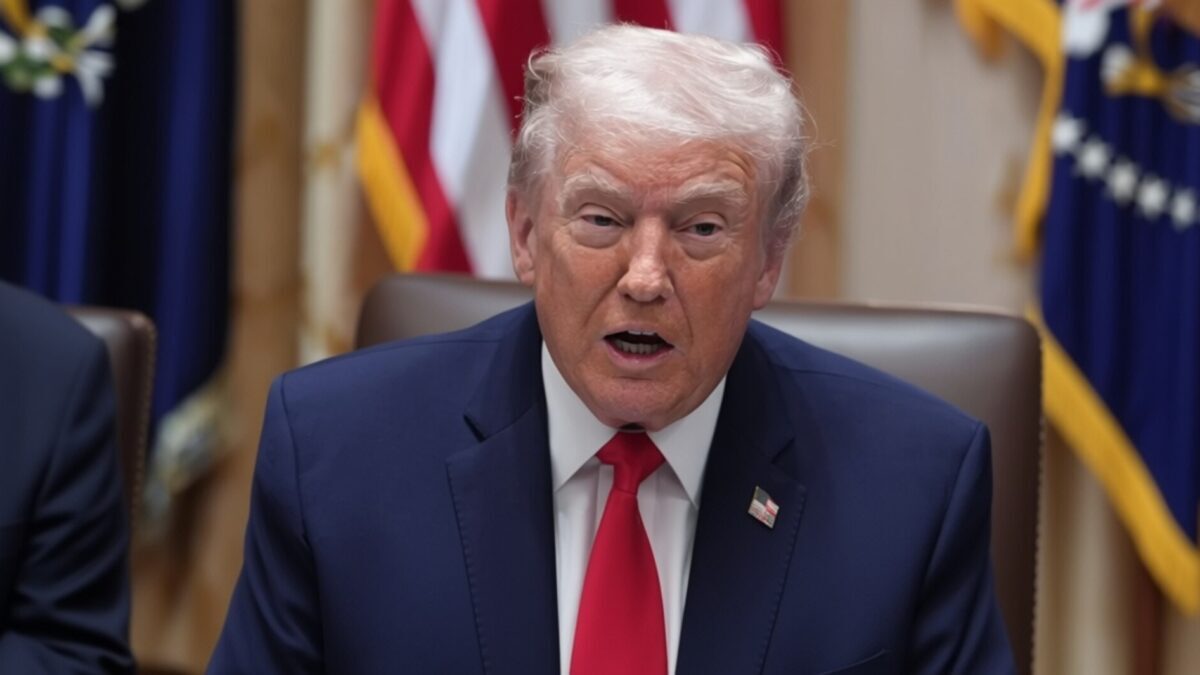 Trump anunță un posibil acord cu Cuba după 50 de ani dar prioritizează Iranul