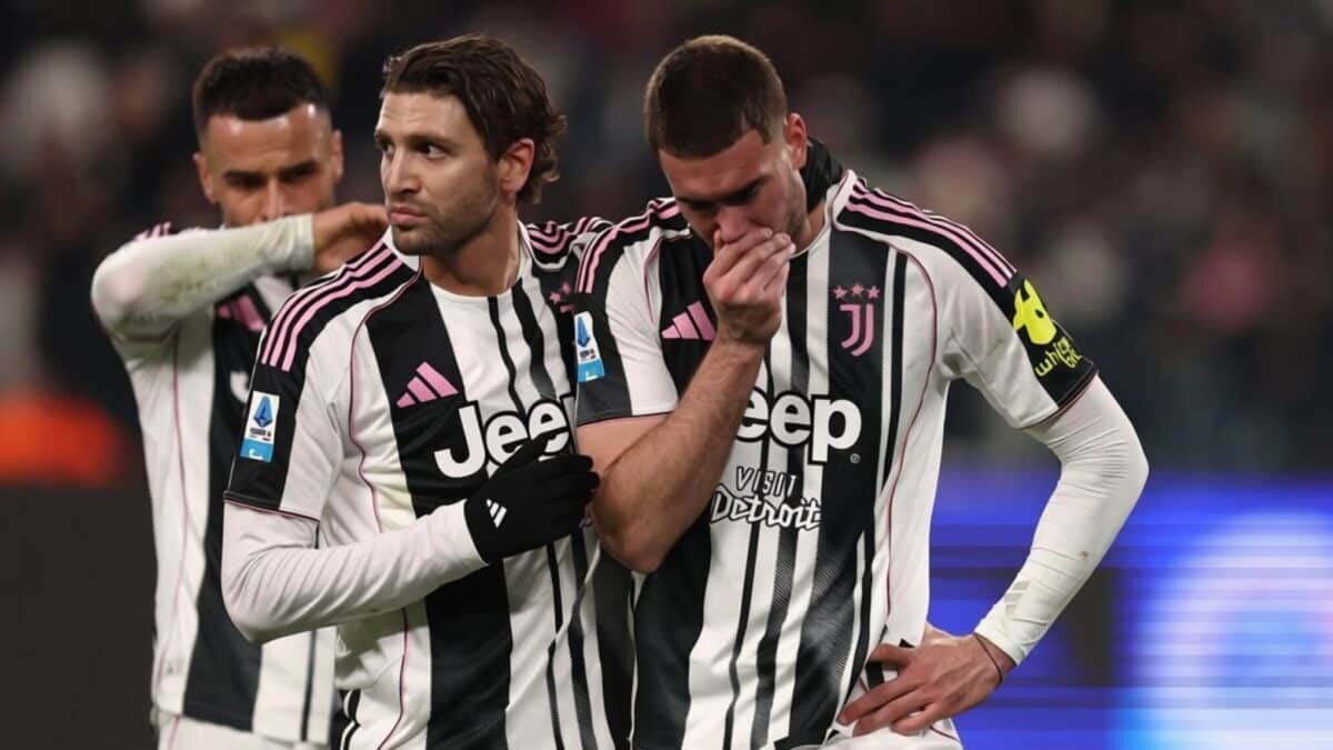 Juventus îi propune lui Vlahovic un nou contract cu salariu de 7 milioane de euro