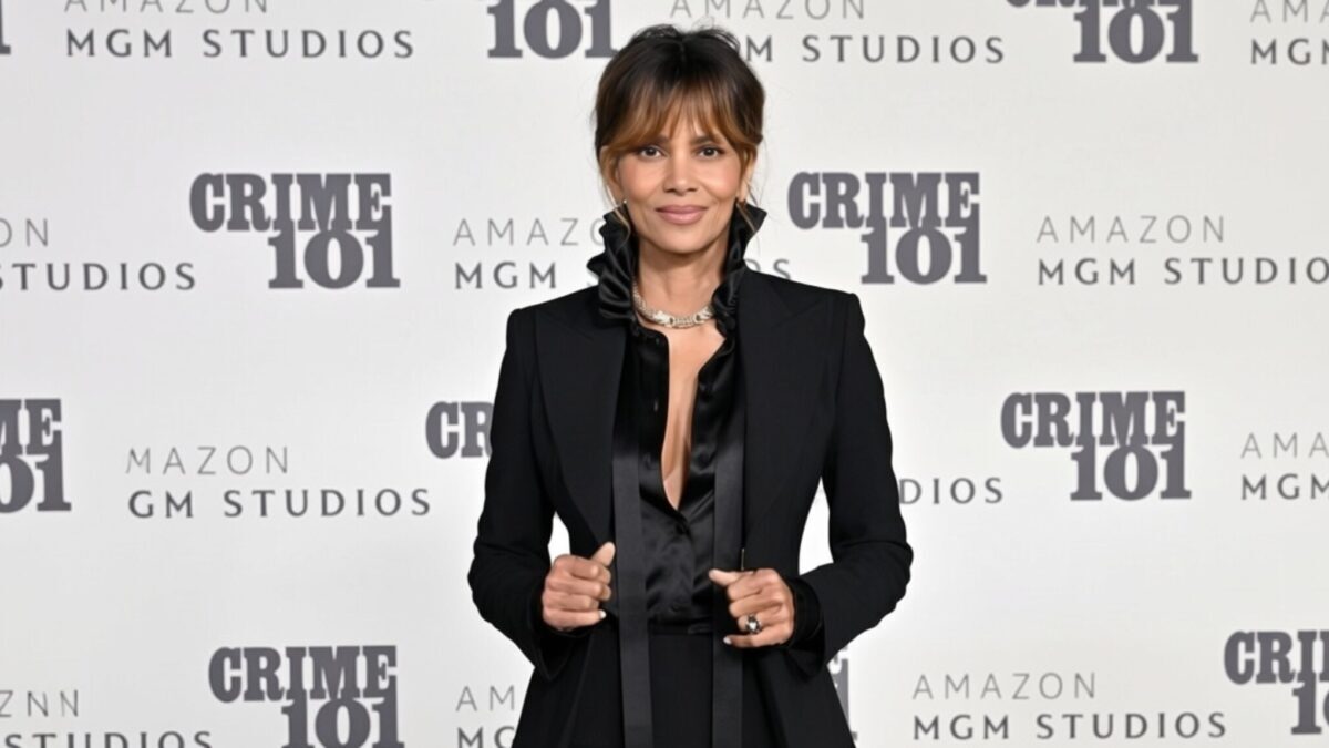 Halle Berry anunță un proiect special cu o fotografie în halat