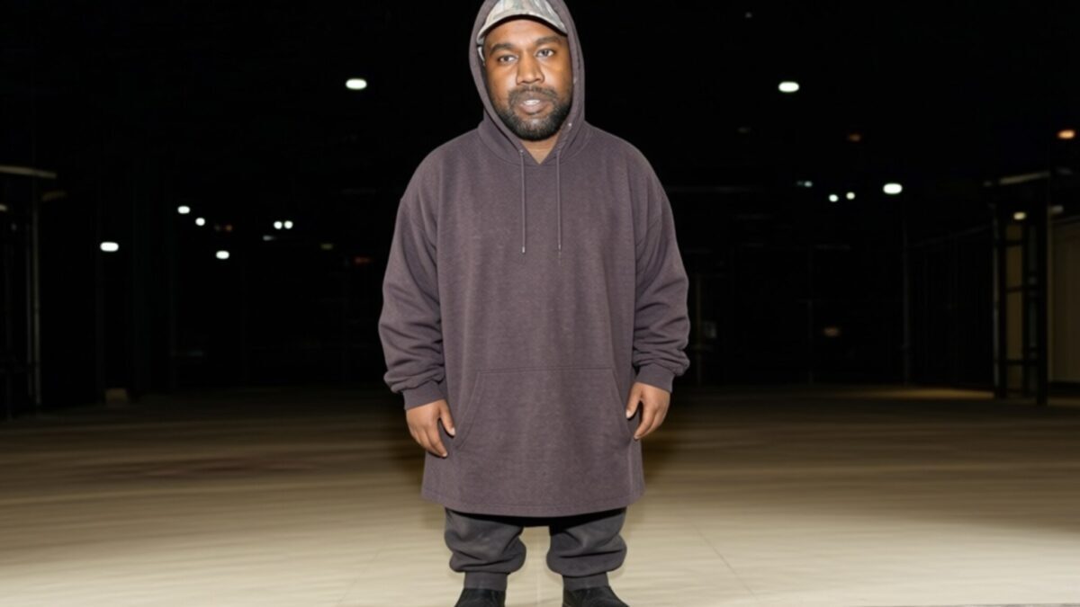 James Blake cere eliminarea numelui de pe albumul Bully al lui Kanye West