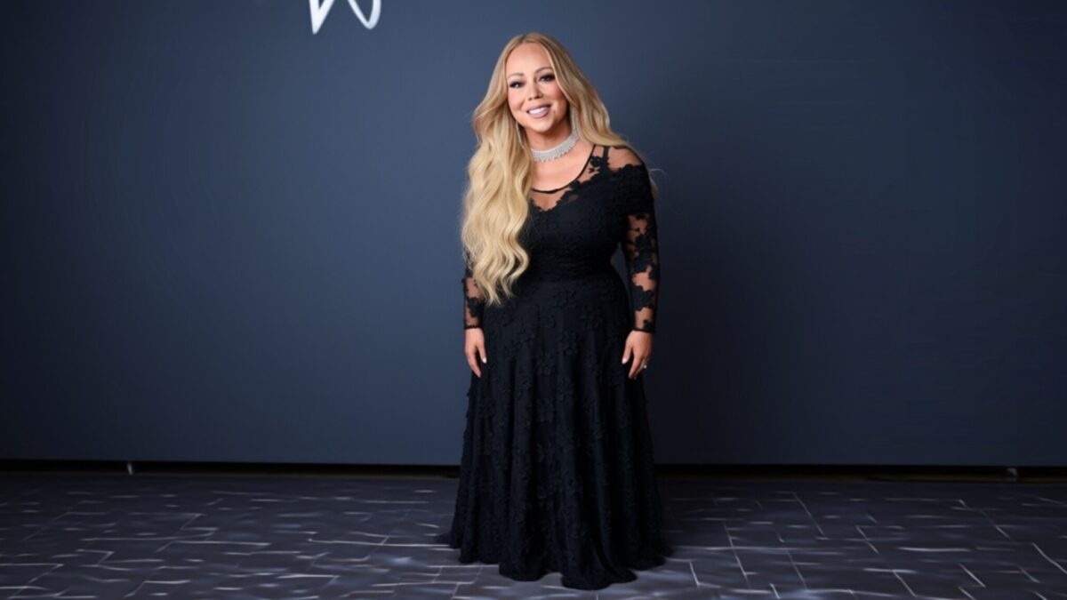 Mariah Carey uimește fanii cu o jachetă de 22.000 de dolari