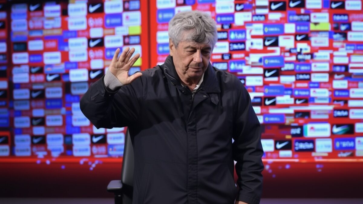 Mircea Lucescu taxat dur pentru scuza cu avionul de prins după meciul cu Turcia