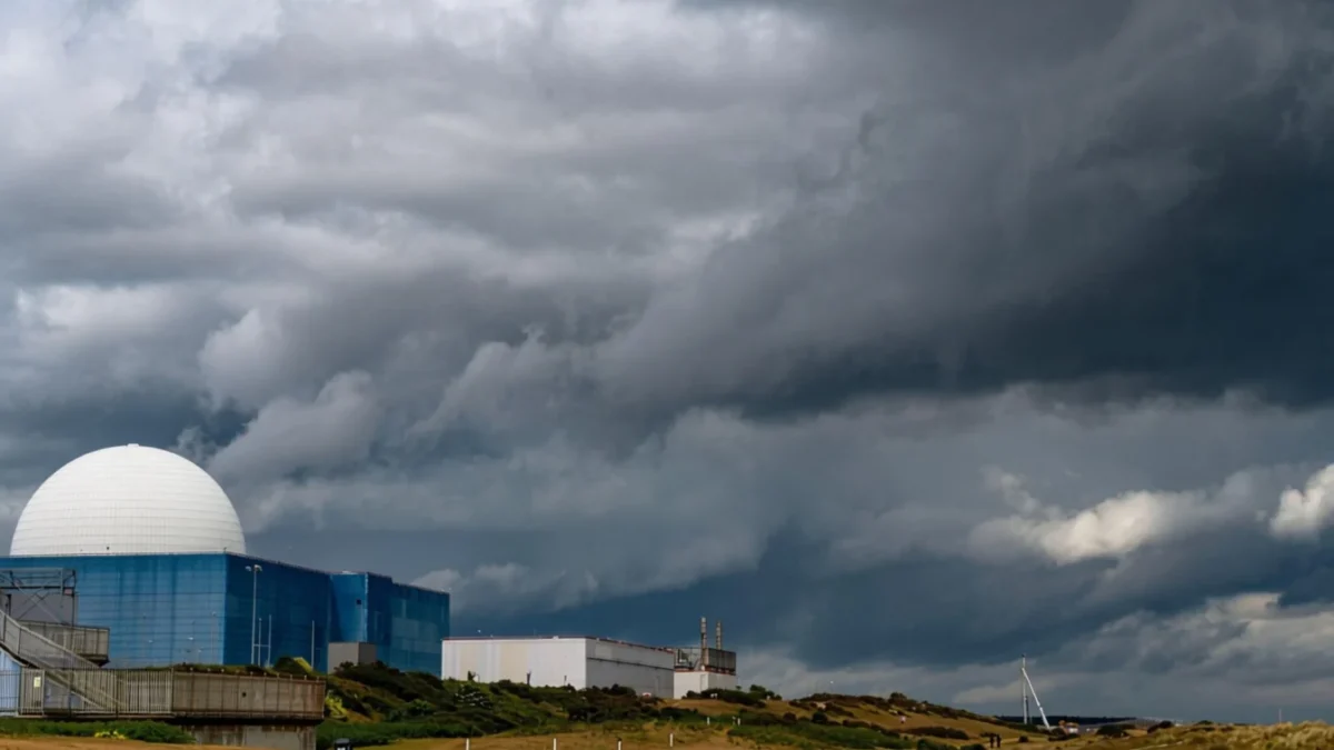 Rusia alimentează 2,5 milioane de case din UK cu energie nucleară de la Kremlin