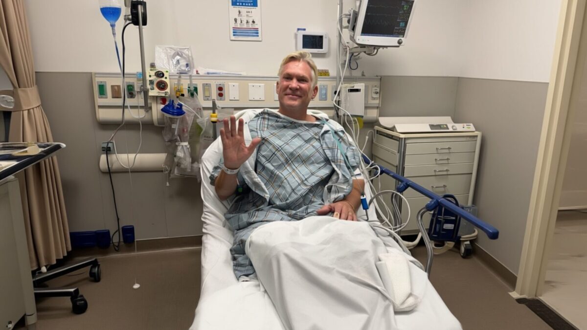 Sam Champion de la GMA operat de urgență pe cord la vârsta de 64 de ani
