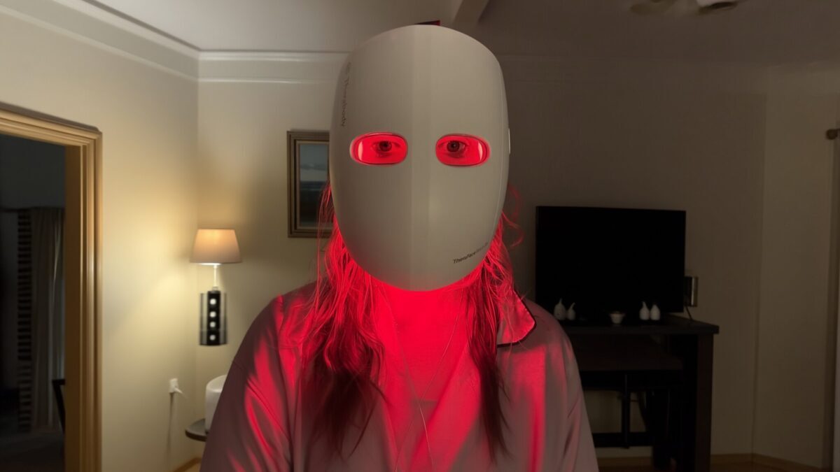 Therabody TheraFace Mask Glo de 299$ promite rezultate profesionale acasă