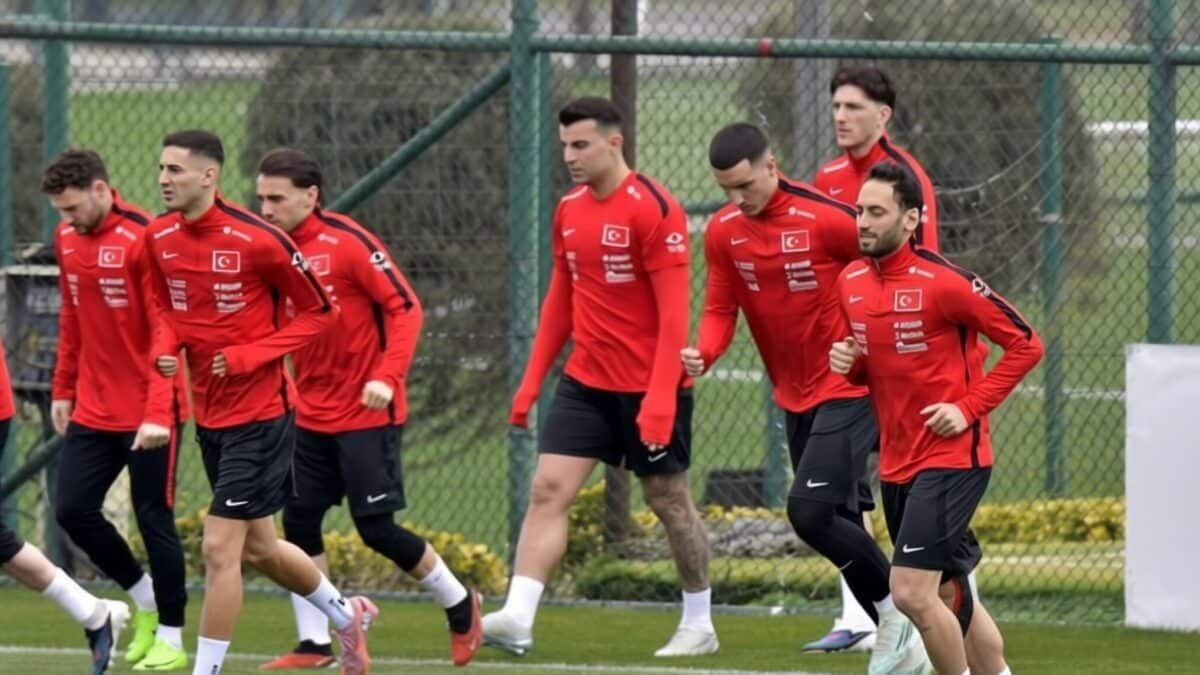 Presa din Turcia amenință România înaintea barajului cu 14 eșecuri istorice