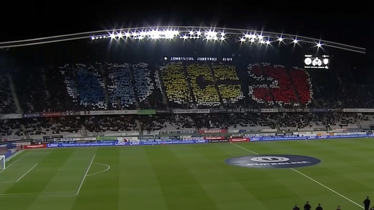 U Cluj și CFR Cluj deschid play-off-ul cu o scenografie tricoloră și 27 de puncte