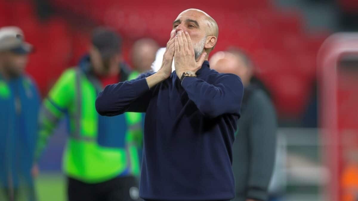 Manchester City câștigă a 5-a Cupă a Ligii iar Guardiola recunoaște Sunt epuizat