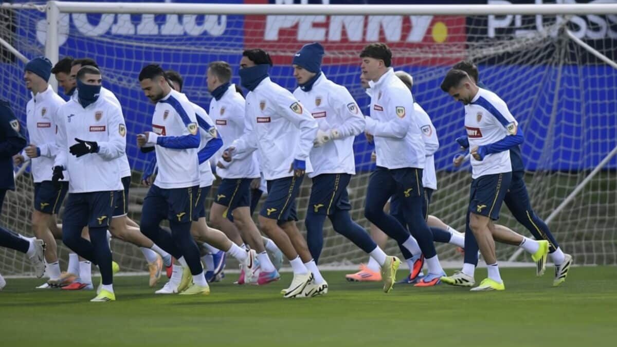 Marian Aioani, debutant cu 0 meciuri, apără poarta României în meciul cu Turcia