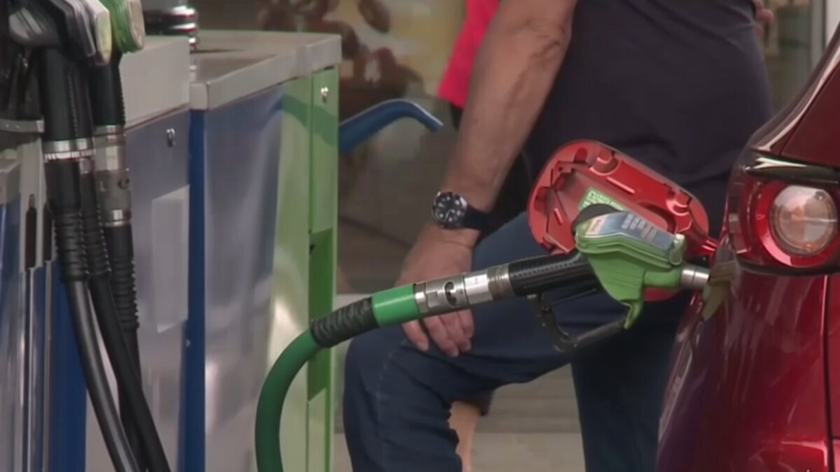ANPC aplică amenzi de 1,5 milioane lei benzinăriilor după scumpiri record