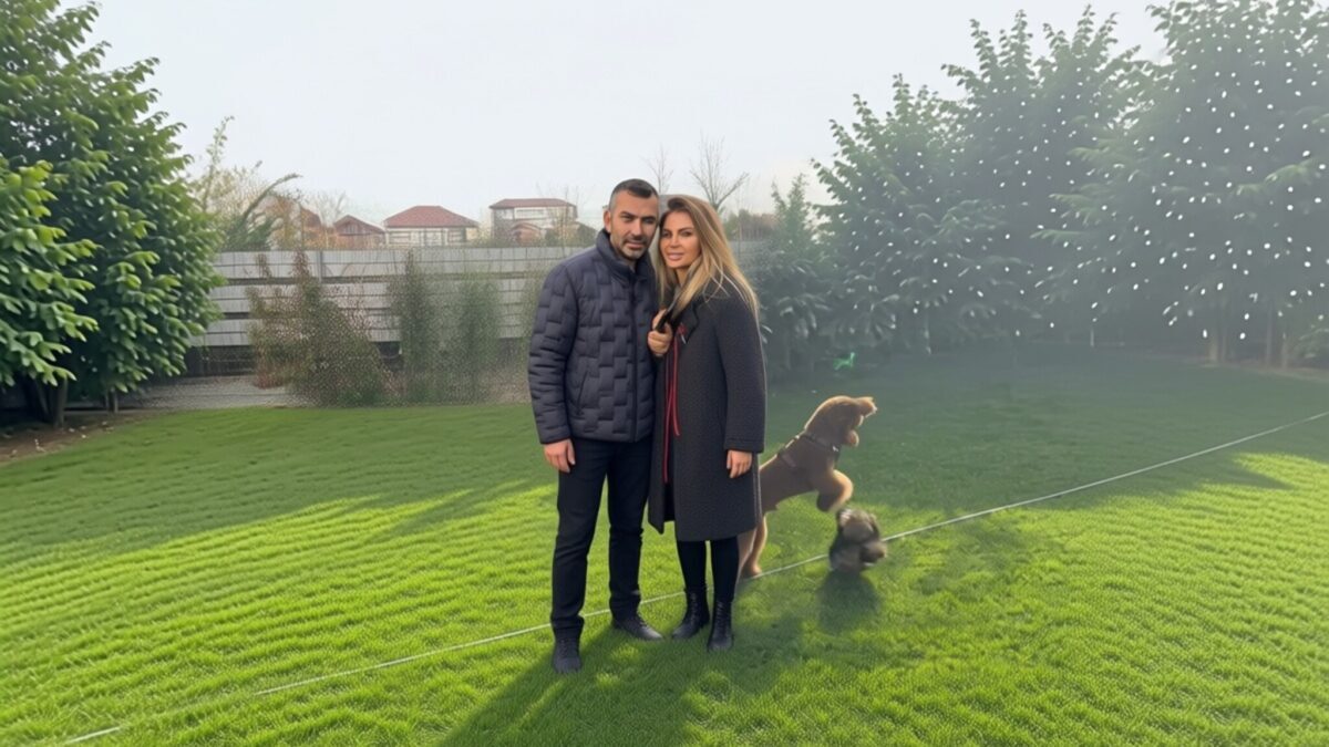 Andreea Bănică construiește un apartament cu lift direct în living la Eforie