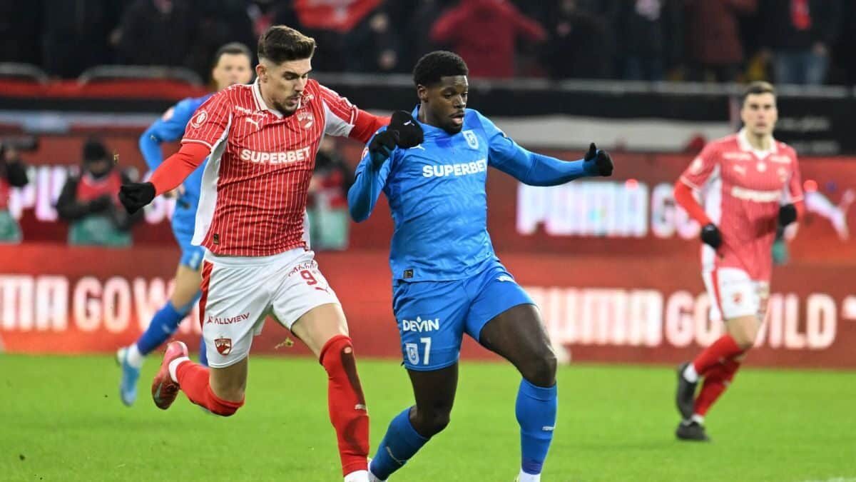 Dinamo îl pierde pe Mărginean după doar 10 minute în semifinala Cupei