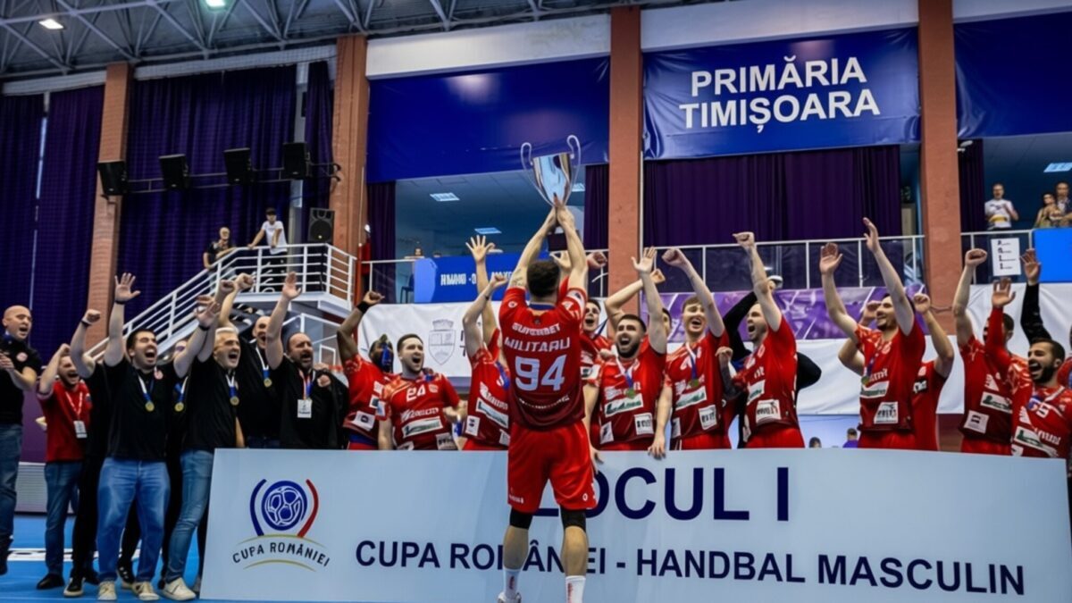 Dinamo București câștigă a 10-a Cupă a României și o depășește pe Steaua