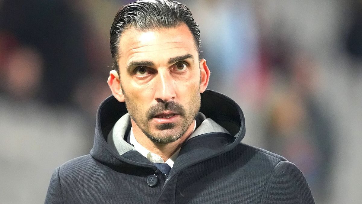 FCSB caută antrenor străin după refuzul lui Elias Charalambous