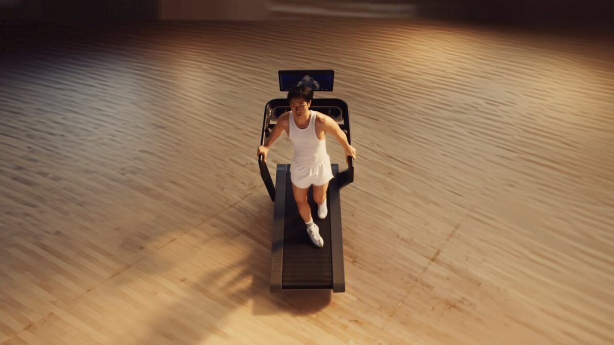 Peloton lansează o reclamă virală cu actorul Hudson Williams de 25 de ani