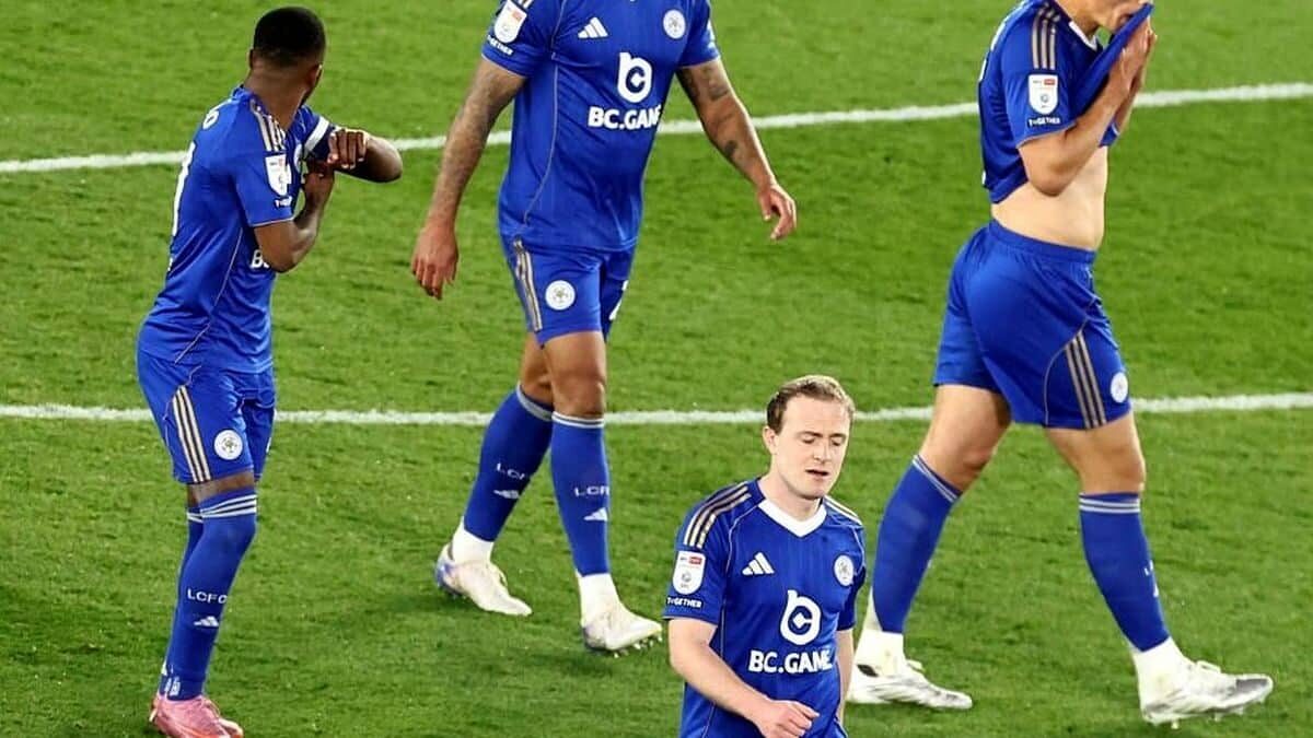 Leicester City retrogradează în liga a treia la 10 ani de la titlul istoric