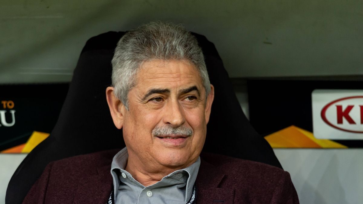 Fostul șef Benfica, achitat de o fraudă de 600.000 €, și-a rupt brațul la tribunal