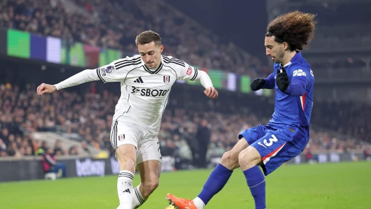 Barcelona pregătește 50 de milioane de euro pentru fundașul Marc Cucurella