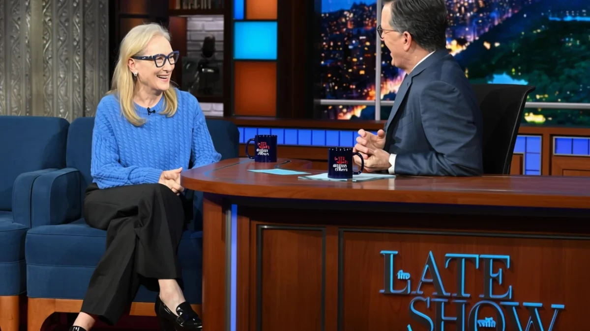 J.Crew Cerulean devine viral și este preferat în 46 de state după apariția lui Meryl Streep
