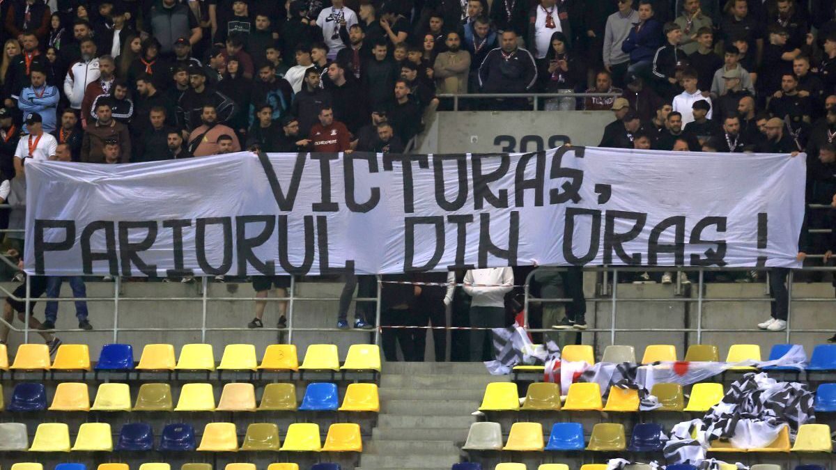 Rapid adună 4 puncte în 6 etape și fanii acuză blatul. Reacția lui Gâlcă
