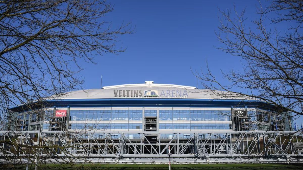 Tragedie la Schalke 04 un bărbat de 65 de ani găsit mort pe stadion