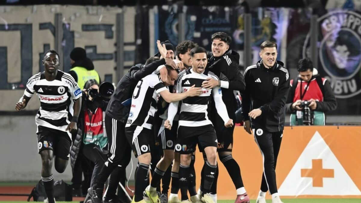 U Cluj ajunge la 75% șanse la titlu după victoria categorică 4-0 cu Craiova