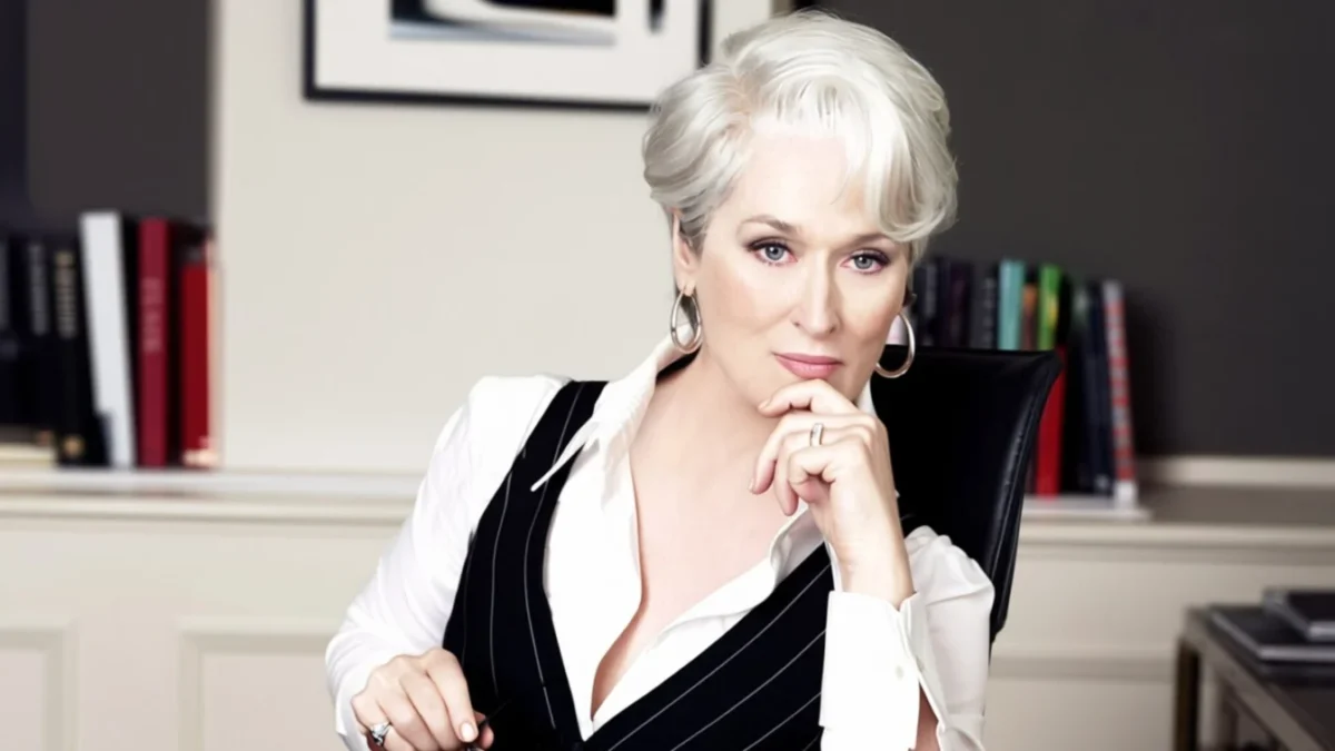 Vogue dezvăluie ținutele purtate de 12 angajate la interviul de angajare