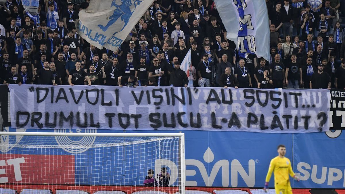 Universitatea Craiova amendată cu 7.500 de lei pentru bannere rasiste cu Rapid