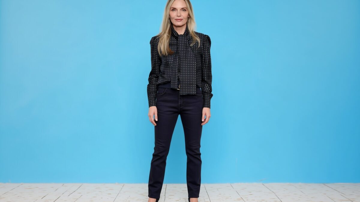Bluza Zeagoo inspirată de Michelle Pfeiffer costă doar 27 de dolari pe Amazon
