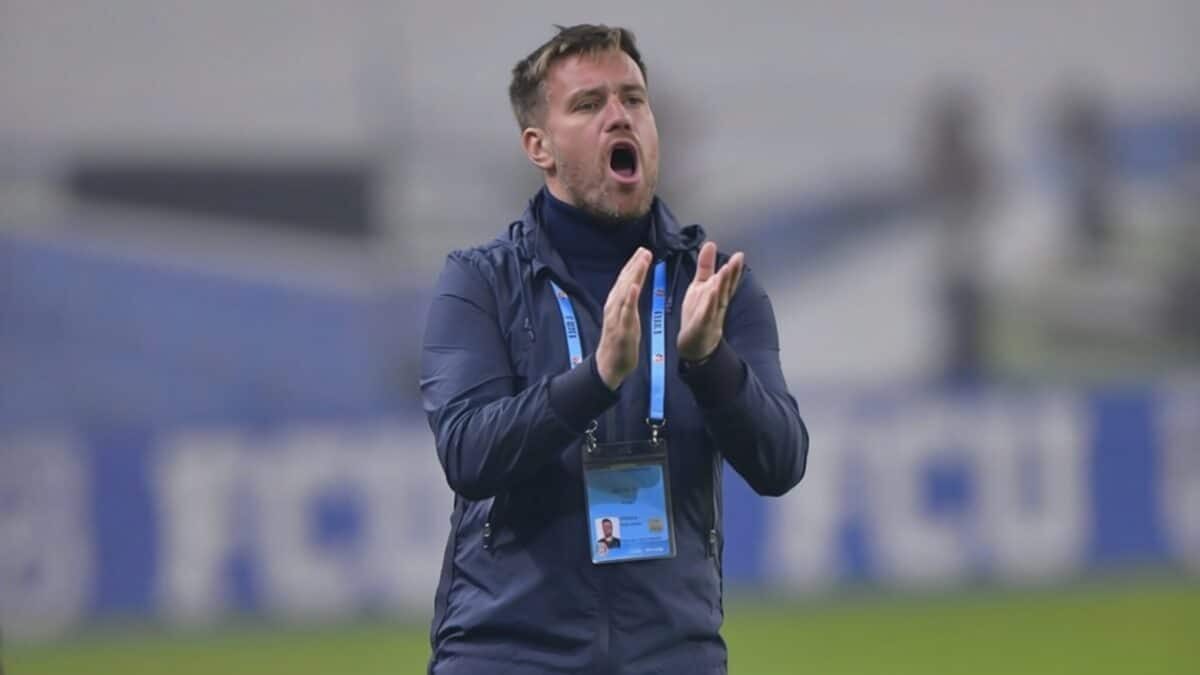 FCSB câștigă cu 4-0 dar Becali îl ceartă în direct pe Pintilii pentru Chiricheș