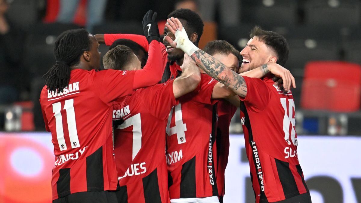 Gaziantep, viitoarea echipă a lui Rădoi, obține o victorie cu 3-0 în Turcia