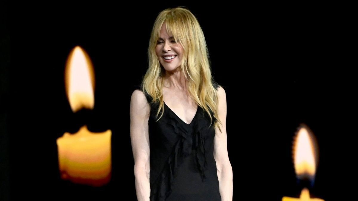 Rochia Carolina Herrera purtată de Nicole Kidman uimește prin designul transparent