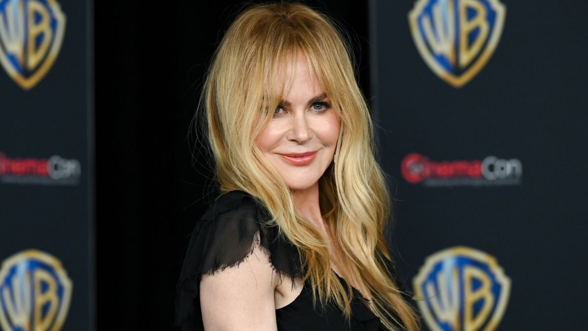 Rochia Chanel a lui Nicole Kidman pentru Vogue 2026 vine cu un șliț îndrăzneț