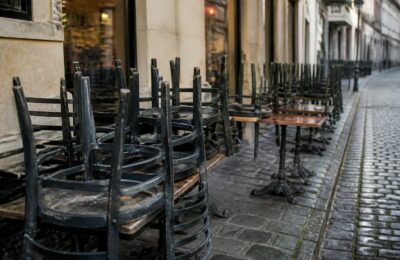 15-25% dintre restaurantele mici și mijlocii ar putea dispărea în următoarele 6-18 luni