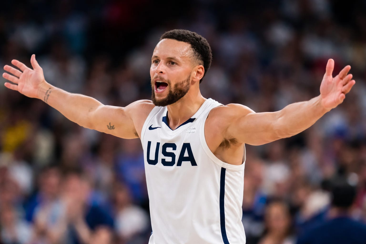 Stephen Curry a primit o expoziție dedicată la Hall of Fame în timp ce este încă jucător activ
