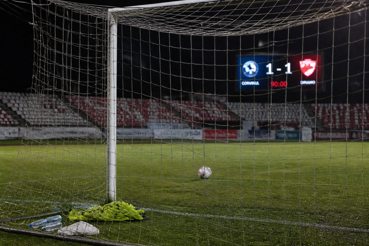 Portarul împrumutat de Dinamo îi oprește pe lideri în meciul cu Corvinul Hunedoara