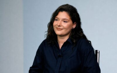 Cum își pot organiza tinerii bugetul înainte de salariu. O haină nouă trece întâi testul celor trei ținute
