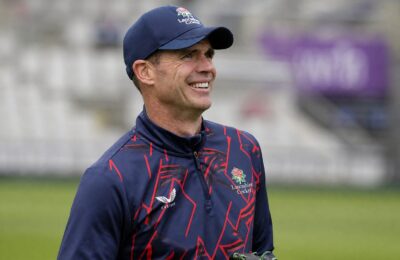 James Anderson ar putea continua la alt club după despărțirea de Lancashire, la 44 de ani