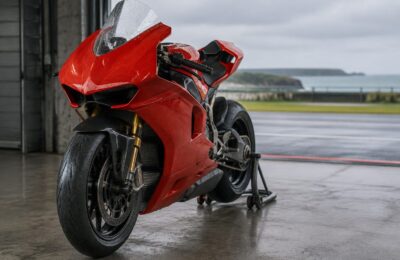 Marc Marquez a câștigat calificările din Australia după o căzătură pe pista udă